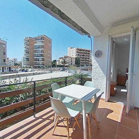 Acogedor En La Carihuela Con Plaza De Garaje Garantizada! Sol Montemar Apartment Torremolinos Luaran gambar